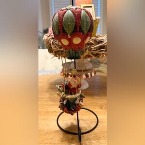 Mark Roberts Fine InteriorsAround The World  Santa Balloon Ornament With Stand